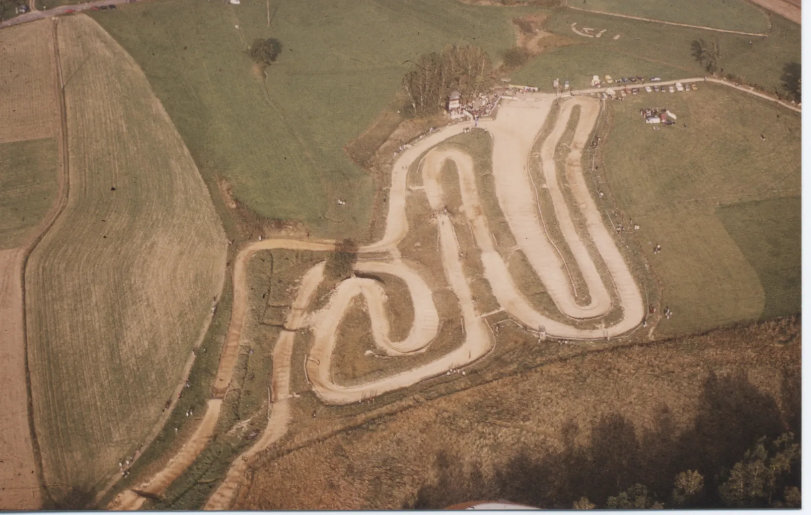 Luftaufnahme der Strecke am Thannhof aus den 1980er-Jahren